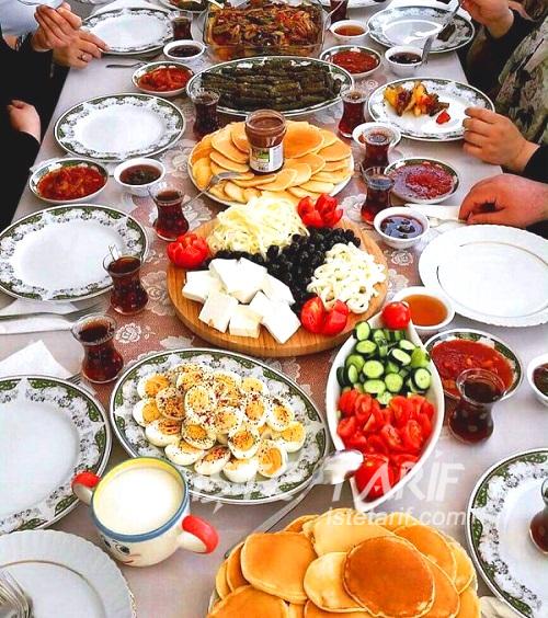 Nuray'ın Güzel Kahvaltı Sofrası